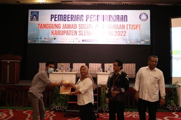 Dukung Percepatan Pembangunan di Kabupaten Sleman,  Agrinesia Cabang Yogyakarta Raih Penghargaan